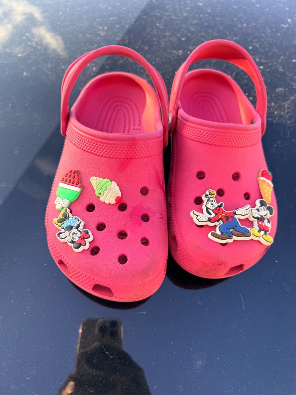 CROCS Kids Bright Pink Clog Water Shoes with Character Jibbitz size J3